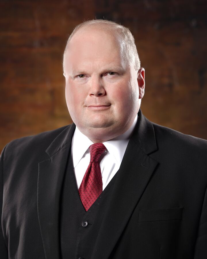 Jason Swedlund, Real Estate Salesperson in Fort Dodge, Associated, Realtors