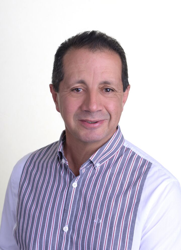 Carlos Sosa, Real Estate Salesperson in Alta Loma, Experience