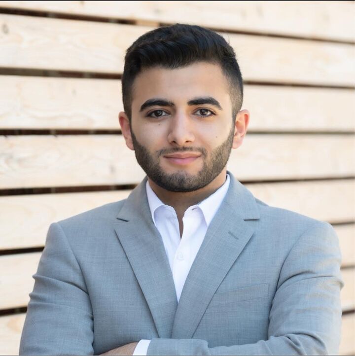Michael Khaimov,  in Woodbury, Realty Connect