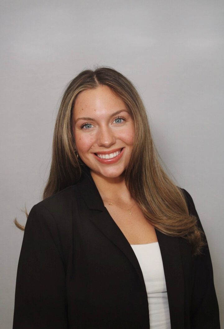 Samantha Smith, Real Estate Salesperson in Hillsboro, ERA Real Solutions Realty