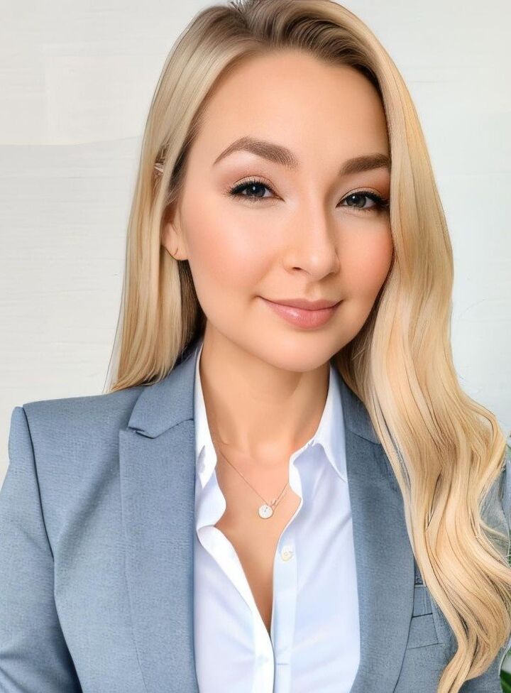 Skyla Christian, Real Estate Salesperson in Burlington, North Homes Realty