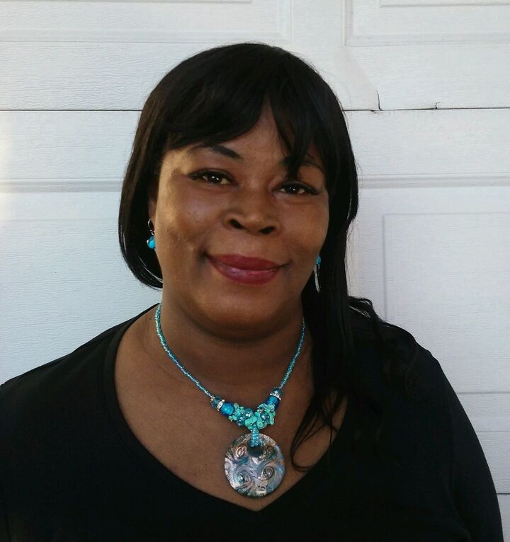 Angela Dilworth-Wilson, Associate Real Estate Broker in Schererville, Circle