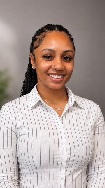 Rakiah Findley,  in Aurora, Circle