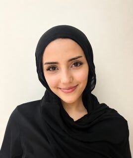 Shaima Hussein,  in Oak Lawn, Circle