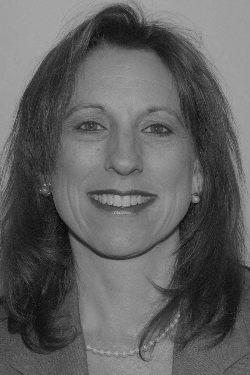 Perla Walling-Sotolongo, Sales Associate in Coral Gables, Florida