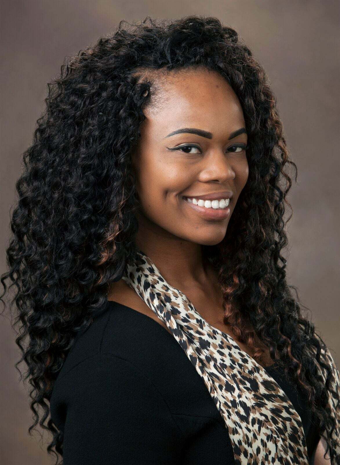 Simone Houslin, Real Estate Salesperson in Chester, Full Service Realty