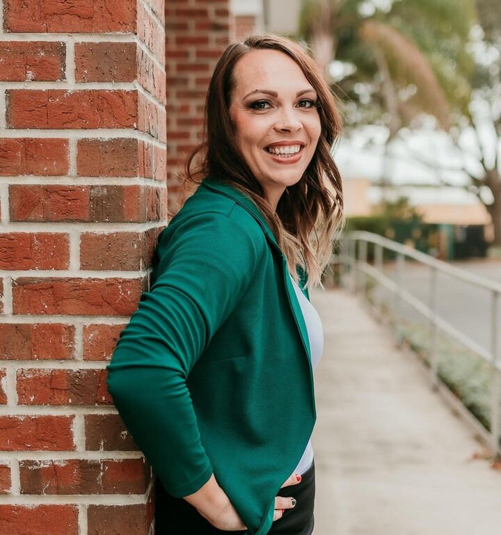 Allison Burns, Sales Associate in Zephyrhills, Bingham Realty ERA Powered