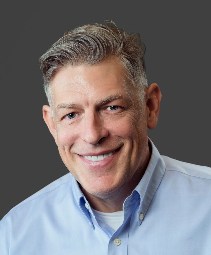 Brett MacKnight, Real Estate Broker in Indianapolis, Scheetz