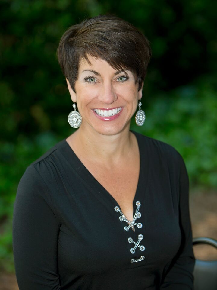 Kelley Bohrer,  in Charlotte, HM Properties