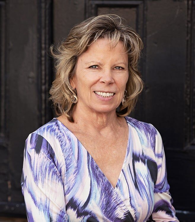 Therese MacGregor, Real Estate Broker in Medford, Professional Group