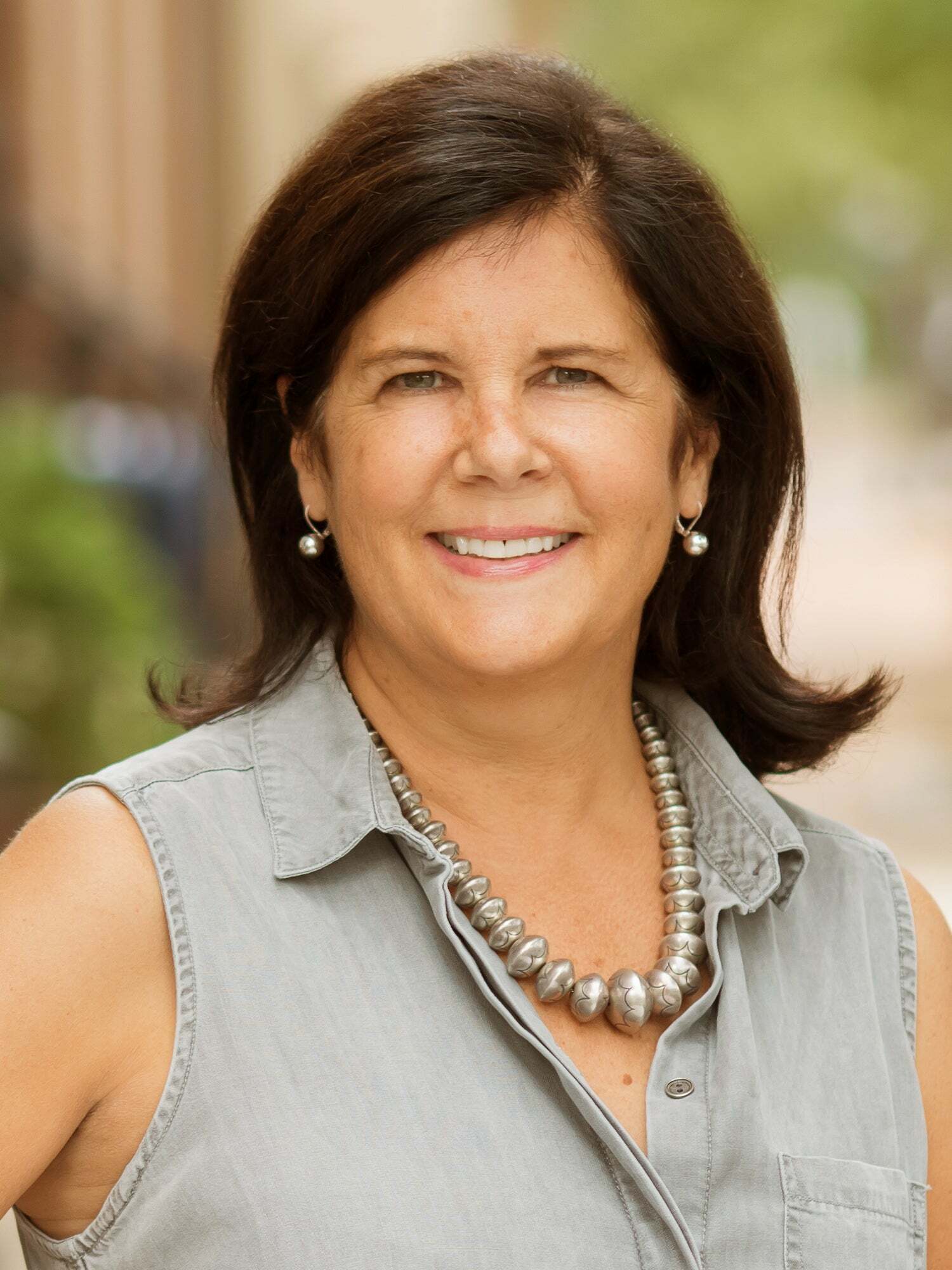 Courtney DeVries, Real Estate Salesperson in Alexandria, McEnearney