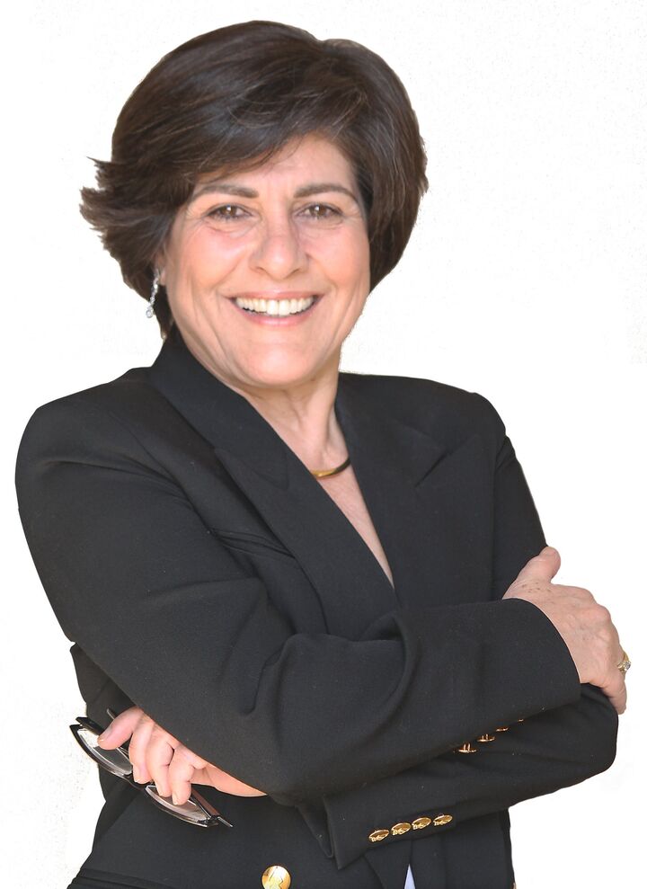 Shahnaz Brown, Real Estate Salesperson in Murrieta, Associated Brokers Realty