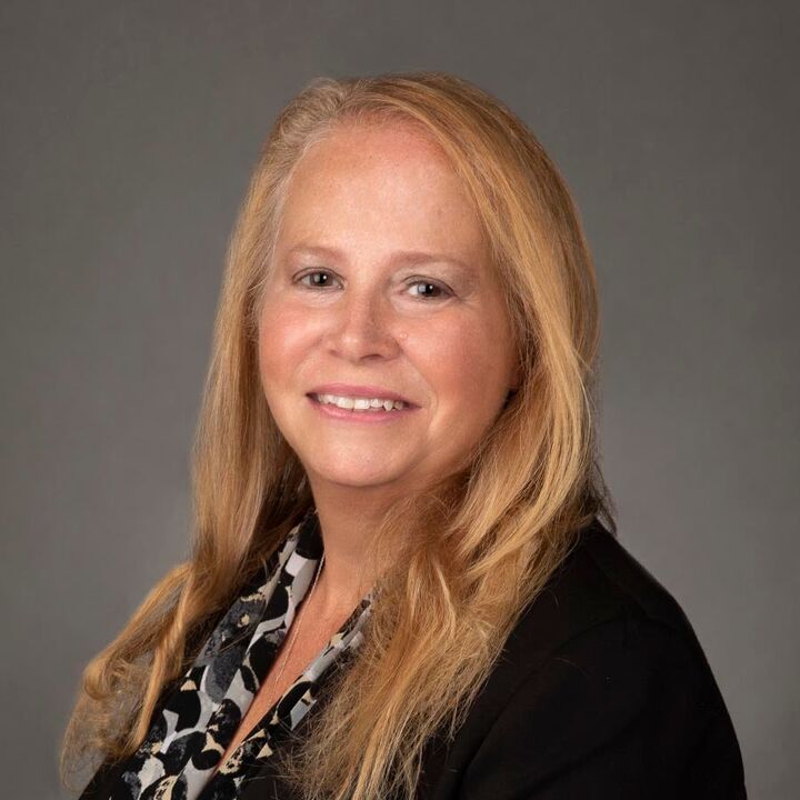 Donna Frohnapfel, Real Estate Salesperson in Hoboken, Preferred Realty, Inc.