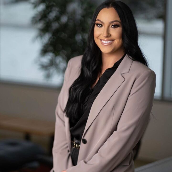 Tiara Van Dam, Real Estate Salesperson in Comstock Park, ERA Reardon Realty Great Lakes