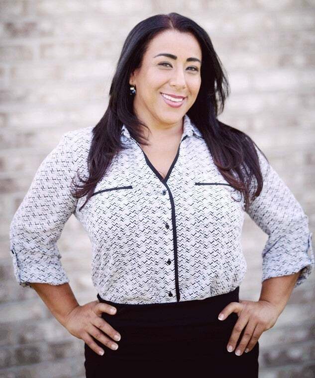 Elsa Jimenez,  in Joliet, Circle