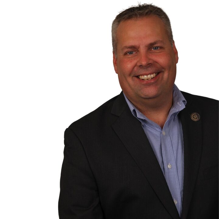 Robert Ruffner, Associate Real Estate Broker in East Aurora, North East