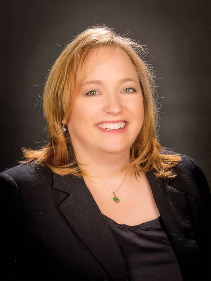 Leanne Schaumberg, Associate Real Estate Broker in Milwaukee, Affiliated