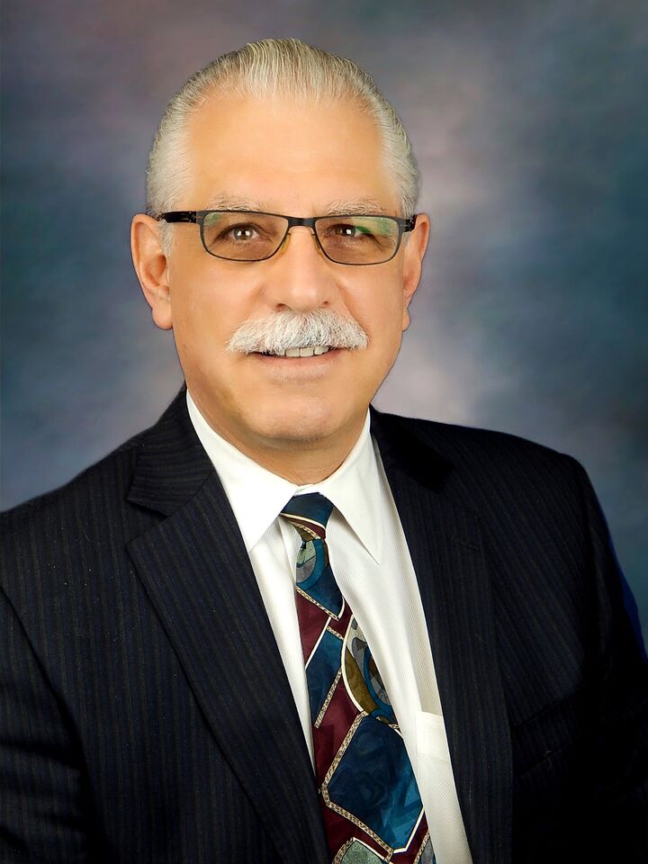 Glen Hagen,  in Hauppauge, Realty Connect