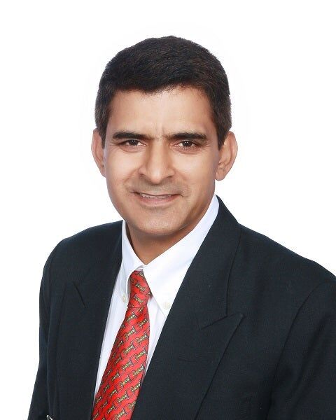 Varinder Sharma, Real Estate Broker in Mississauga, Coldwell Banker Sun Realty, Brokerage