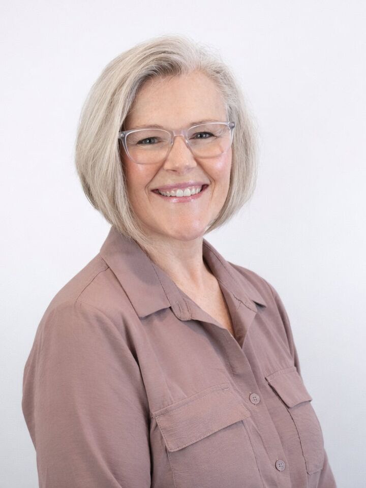 Teresa Tatum, Real Estate Salesperson in Topeka, American Home
