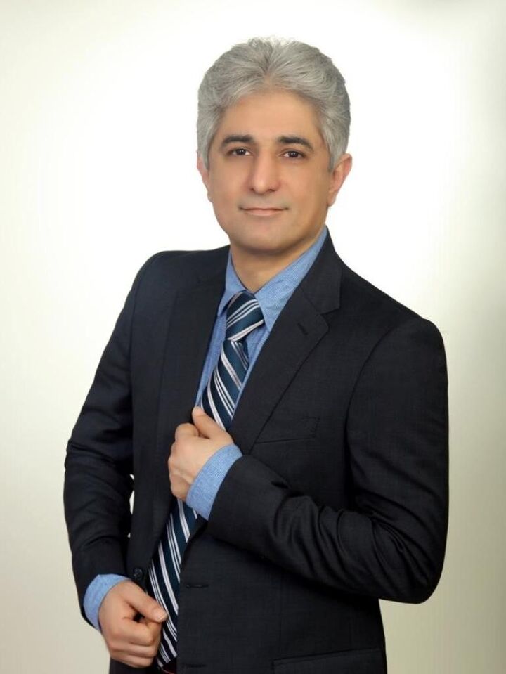 Faraz Fattahifar,  in Newmarket, Coldwell Banker The Real Estate Centre, Brokerage