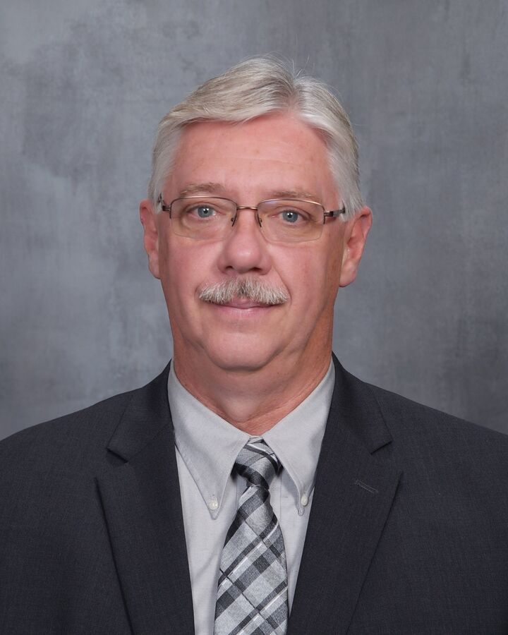 Tom Tetzlaff, Real Estate Salesperson in Mount Pleasant, Affiliated