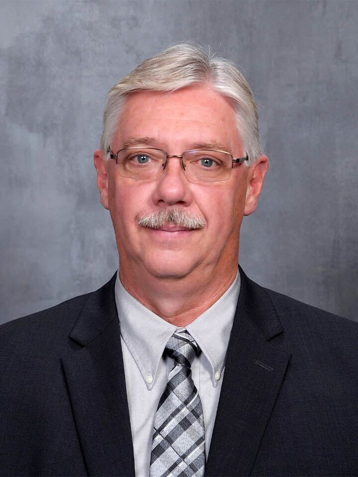 Tom Tetzlaff, Real Estate Salesperson in Mount Pleasant, Affiliated