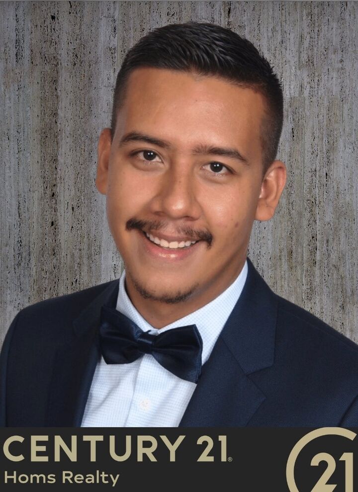 Jose Tovar, Real Estate Salesperson in Saint Cloud, Wolf's Crossing Realty