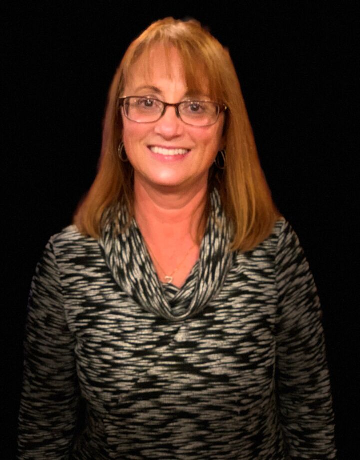 Kim Schall, Real Estate Salesperson in Shelby Township, Professionals