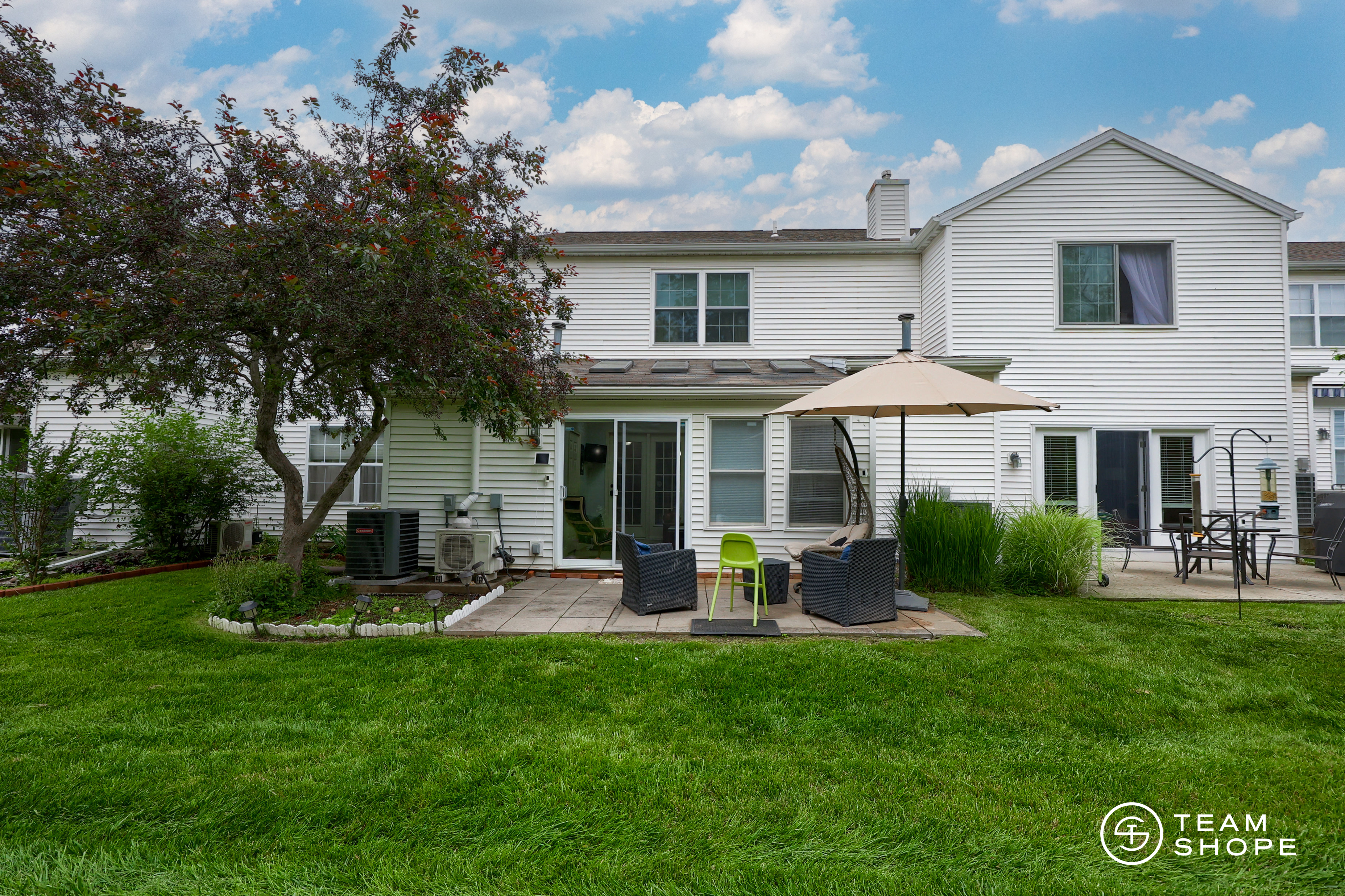 Property Photo: 627 Springhouse Lane PA 17036