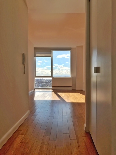 66 Rockwell Place 27H Brooklyn NY 11217 photo