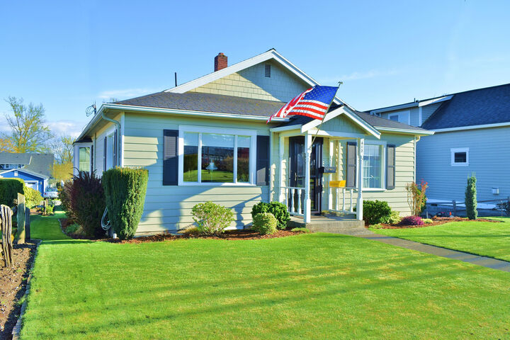 Property Photo: Exterior Views 412 E Grover St WA 98264