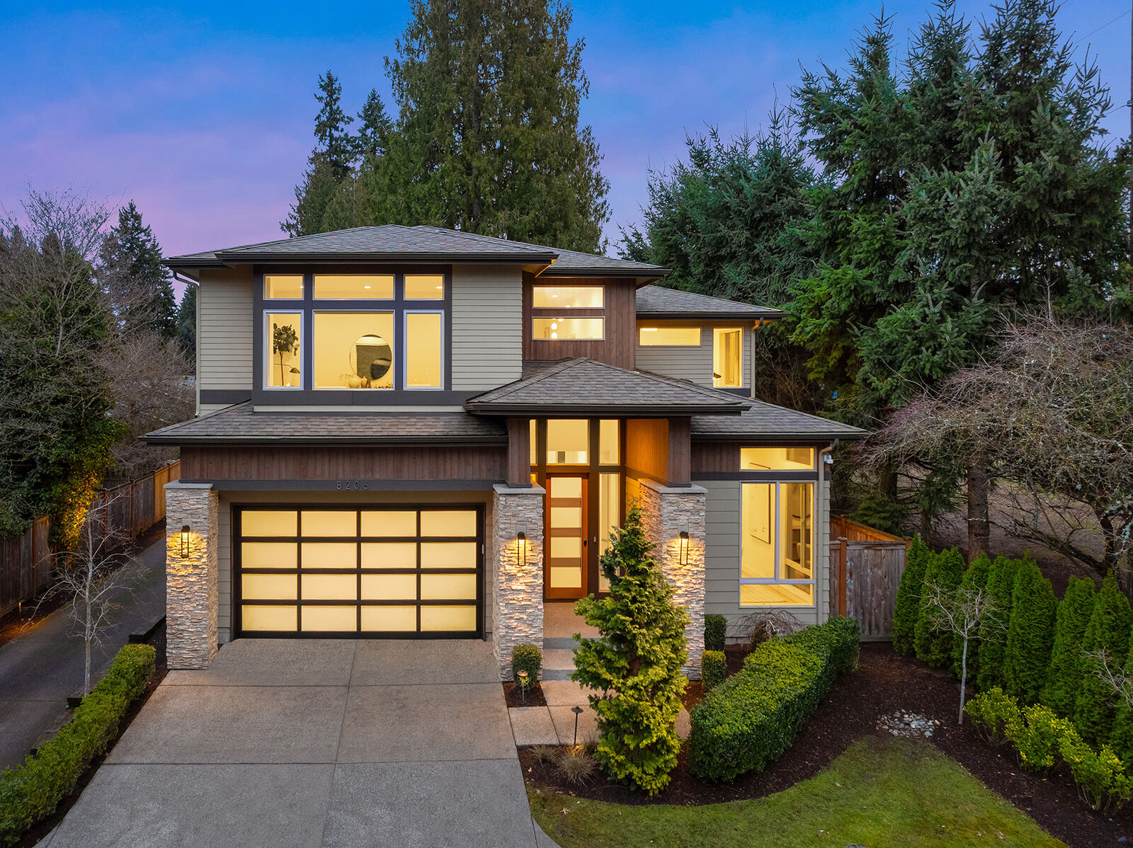 Property Photo:  8206  128th Avenue NE  WA 98033 