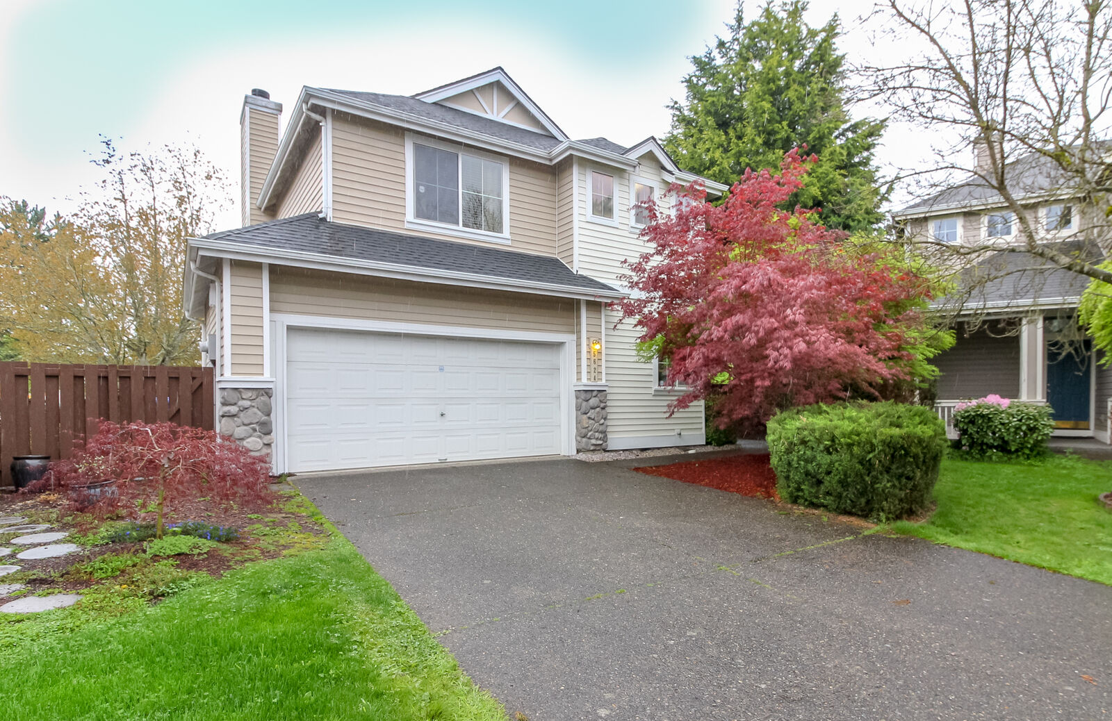 Property Photo: 5624 S 233rd St WA 98032