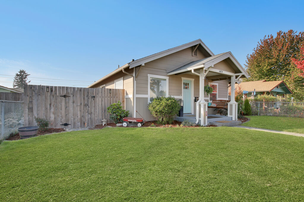 Property Photo:  6824 S Junett St  WA 98409 