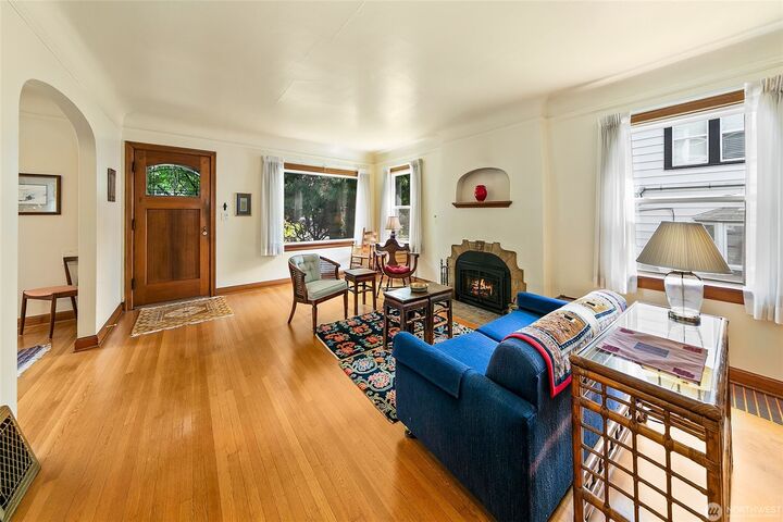 Property Photo: 6249 30th Avenue NE WA 98115