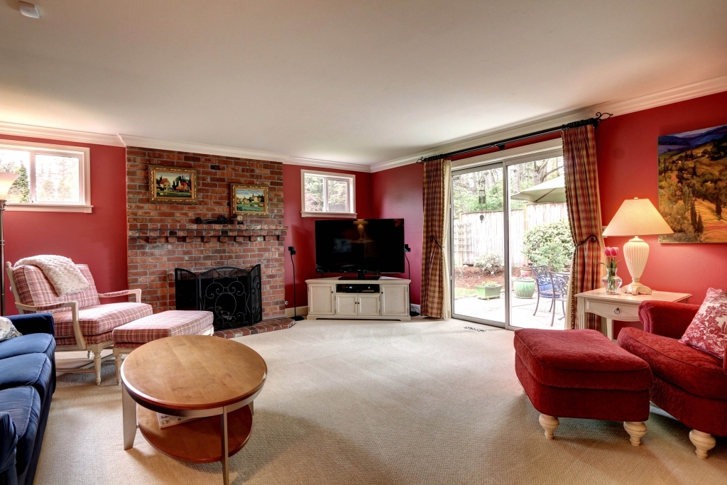 Property Photo: Living room 10216 163rd Ave NE  WA 98052 