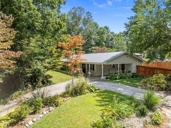 1225 W Gilbert Street  Hendersonville NC 28792 photo