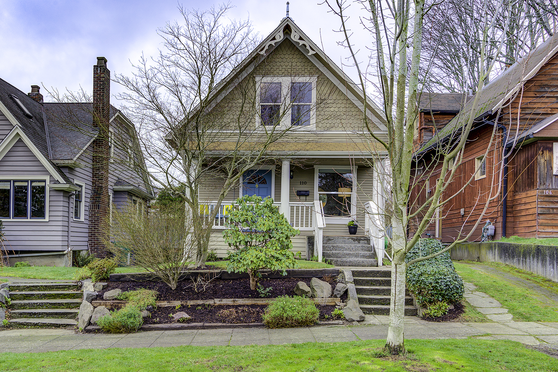 Property Photo: 1911 Phinney Ridge  Home 110 NW 77th St  WA 98117 