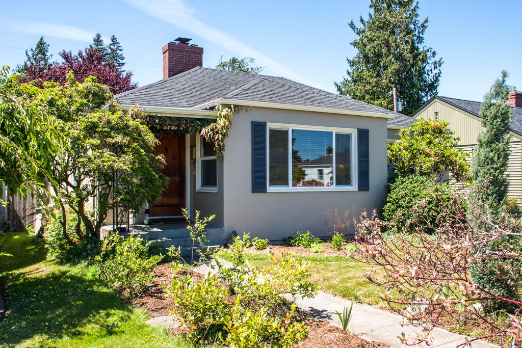 Property Photo: 2811 Williams St WA 98225