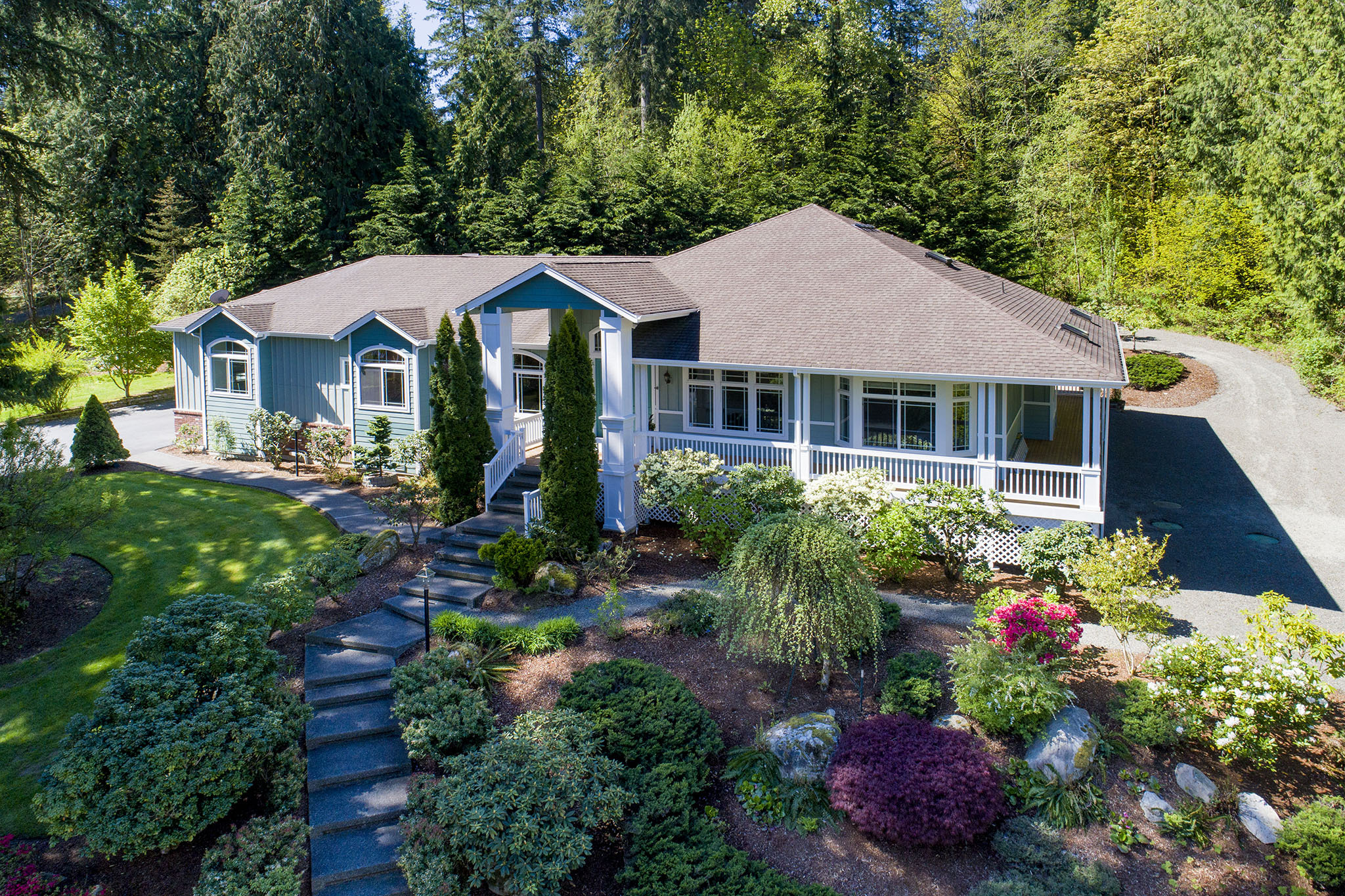 Property Photo:  17513 233rd Place NE  WA 98077 