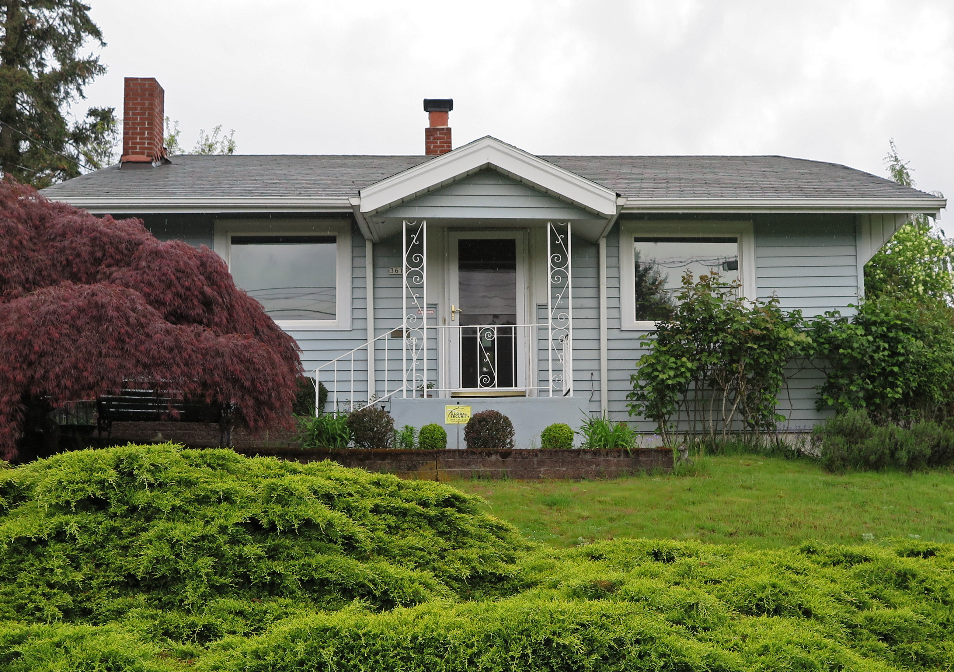 Property Photo: 3615 NE 72nd Ave OR 97213