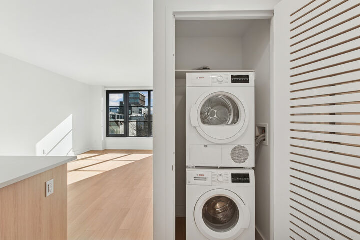 Property Photo:  499 President St 333 NY 11215 