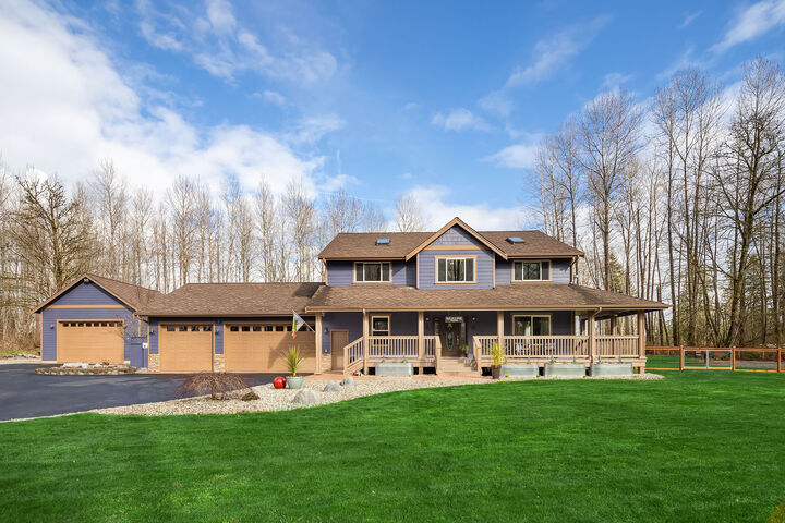 Property Photo:  30718  173rd Place SE  WA 98092 