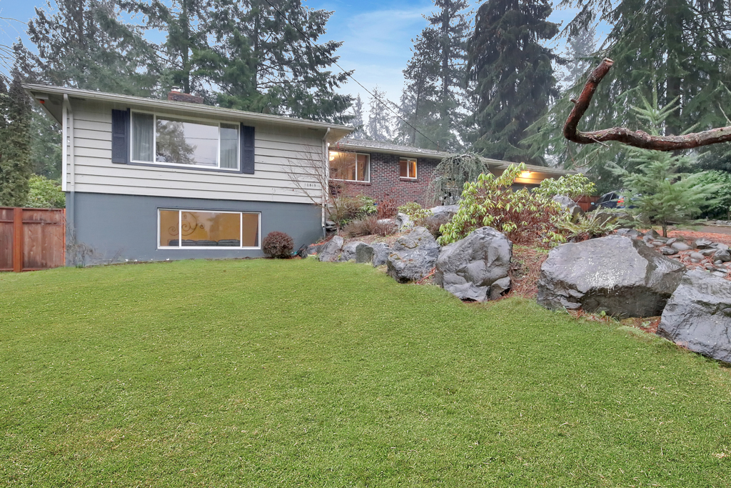 Property Photo:  10813 Wooddale Lane SW  WA 98498 