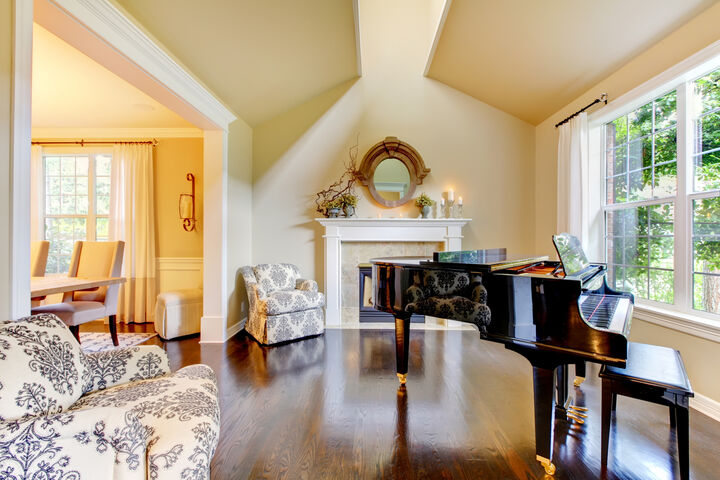 Property Photo:  652 Hoover Lane   WA 98008 