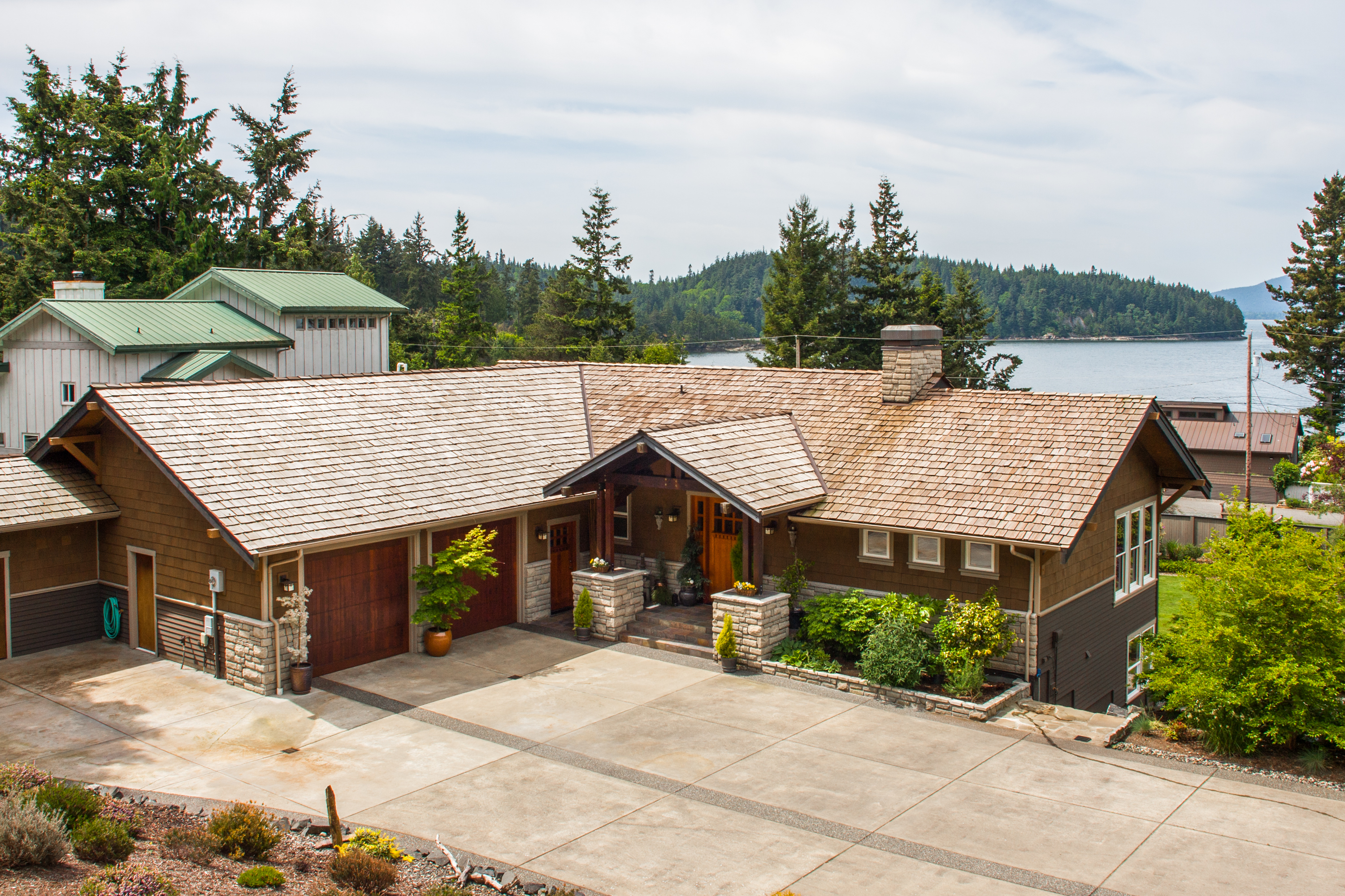 Property Photo:  859 Chuckanut Dr  WA 98229 