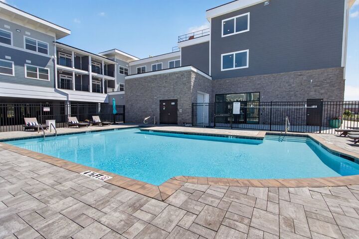 Property Photo:  