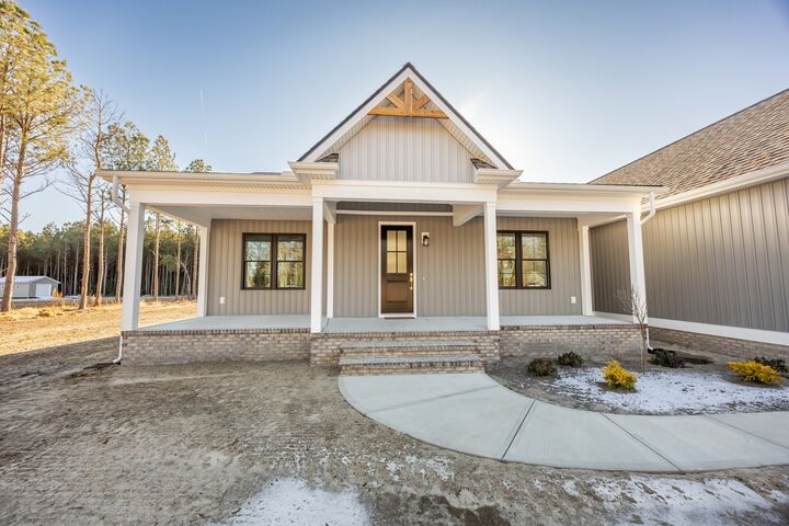 Property Photo: 19438 Parsons Road DE 19947