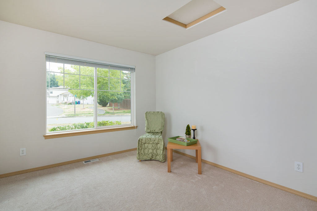 Property Photo: Main floor 1218 175th Place SW  WA 98037 